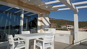 Welcomely - White Terrace - Condominio Acqualife