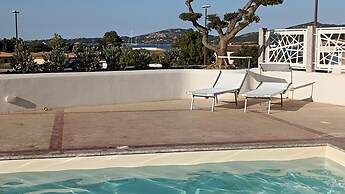 Welcomely - White Terrace - Condominio Acqualife