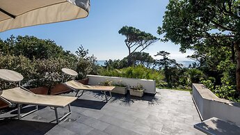 Welcomely - Porto Corallo Seafront