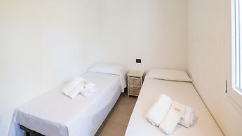 Welcomely - Porto Corallo Seafront