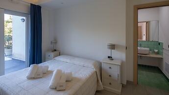 Welcomely - Porto Corallo Seafront