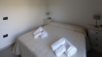 Welcomely - Porto Corallo Seafront