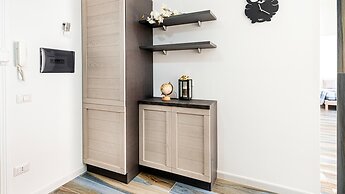 Welcomely - Rady House