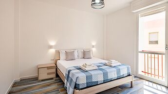 Welcomely - Rady House