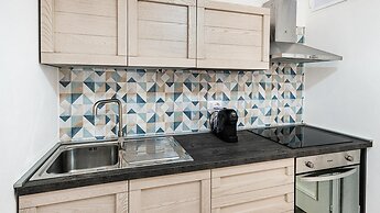 Welcomely - Rady House