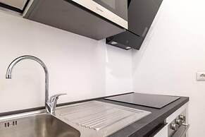 Welcomely - Xenia Boutique House 3