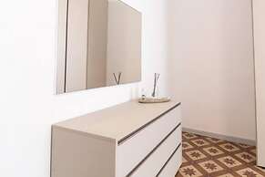 Welcomely - Xenia Boutique House 3