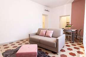 Welcomely - Xenia Boutique House 3