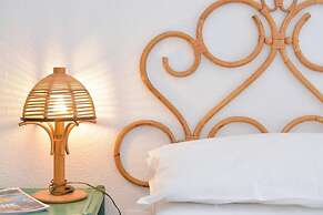 Welcomely - Blue Holiday Villa