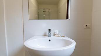 Welcomely - Xenia Boutique House With Garden