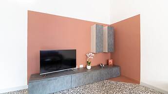 Welcomely - Xenia Boutique House With Garden