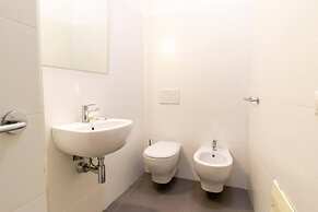 Welcomely - Xenia Boutique House With Garden