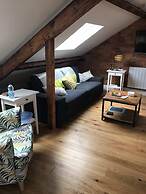 Modern Penthouse With Views in Stroud