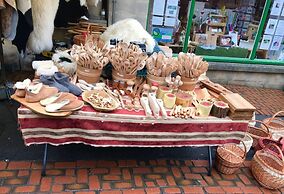 Modern Penthouse With Views in Stroud
