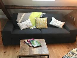 Modern Penthouse With Views in Stroud