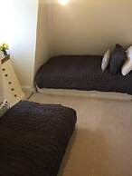 Modern Penthouse With Views in Stroud