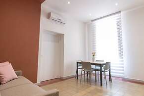 Welcomely - Xenia Boutique House 2