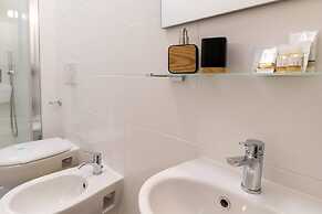 Welcomely - Xenia Boutique House 2