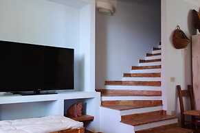 Welcomely - Sardinian Stone House