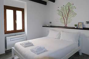 Welcomely - Santa Chiara