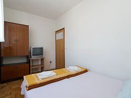 Apartments Pinija - Economy Two Bedroom Apartment With Terrace -