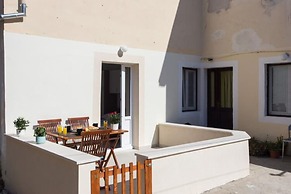 Apartment Maricol - One Bedroom Apartment With Terrace