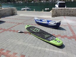 Villa Riva - Five Bedroom Villa With Pool and Sea View