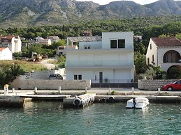 Villa Riva - Five Bedroom Villa With Pool and Sea View