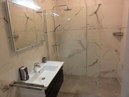 Villa Riva - Five Bedroom Villa With Pool and Sea View