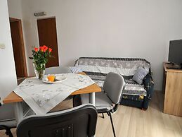 Apartments Sea Star - One Bedroom Apartment With Balcony