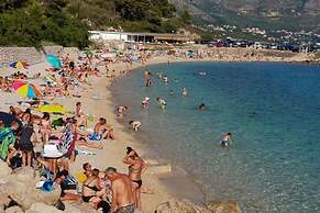 Apartments Sea Star - One Bedroom Apartment With Balcony