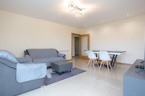 Buarcos Sunset Apartment by Rent4all