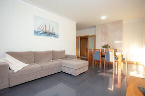 Marginal Oceanica Apartment