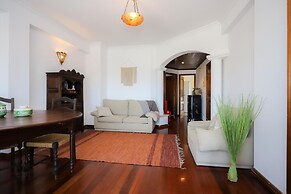 Sea View Apartment by Rent4all