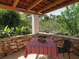 Holiday Home Blossom - Four Bedroom Holiday Home With Outdoor Pool and