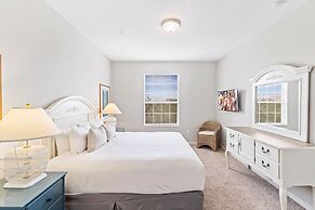 5000 Cayview Avenue #304