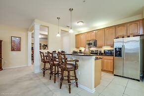 Beautiful Lakeview Condo W/private Balcony