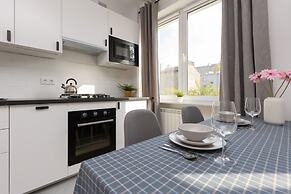 Sunny Studio Ochota by Renters