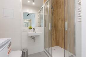 Sunny Studio Ochota by Renters