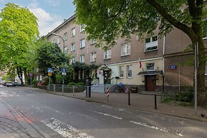 Sunny Studio Ochota by Renters