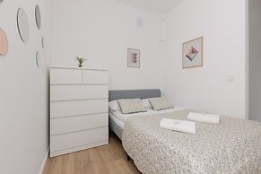 Sunny Studio Ochota by Renters