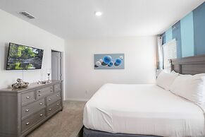 8032 Oak Shadow Court