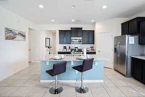 8032 Oak Shadow Court