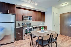 Rooftop Suite - Walk to CN Tower, MTCC, Entertainment District