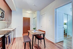 Rooftop Suite - Walk to CN Tower, MTCC, Entertainment District