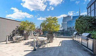 Rooftop Suite - Walk to CN Tower, MTCC, Entertainment District