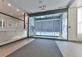 Rooftop Suite - Walk to CN Tower, MTCC, Entertainment District