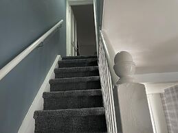 Charming 2-bed House in Wavertree Liverpool