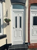 Charming 2-bed House in Wavertree Liverpool