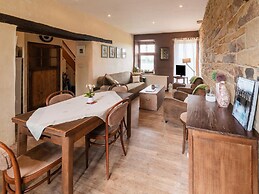 Holiday Home in Tinlot Near Forest